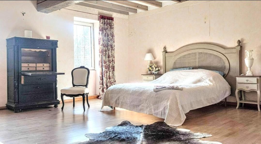 La Maison Bleue Varzy Exterior foto